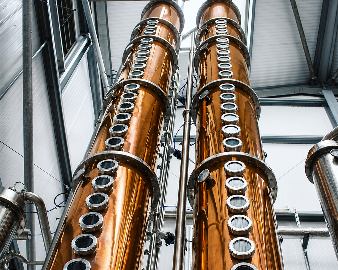 Tall copper column stills used for continuous distillation and rectification