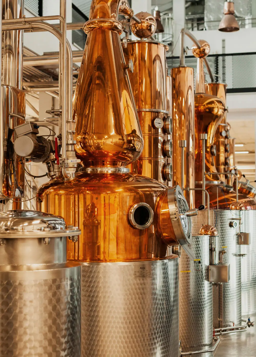 Copper pot and column distillation equipment